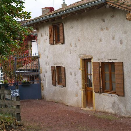 La Grange Villa Coutouvre Exterior photo